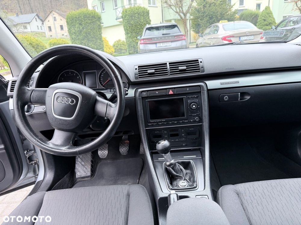 Audi A4 Avant 2.0T FSI Quattro - 8