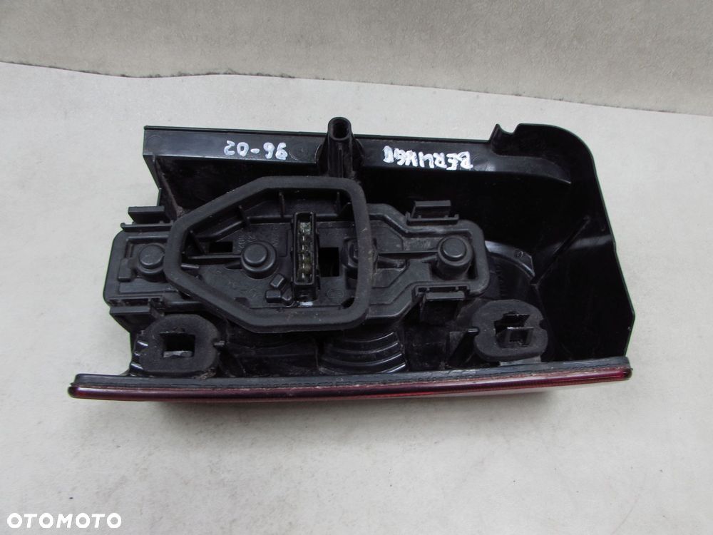 BERLINGO PARTNER 96-02 LAMPA TYL LEWA CIEMNA - 6