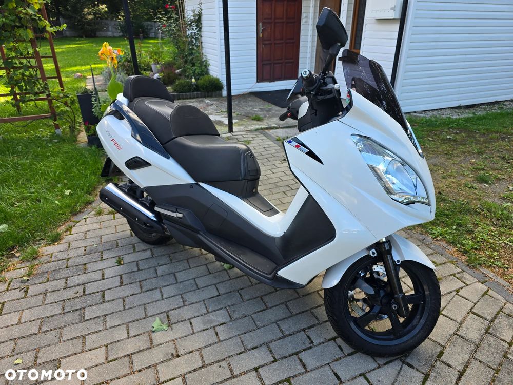 Peugeot Satelis - 1