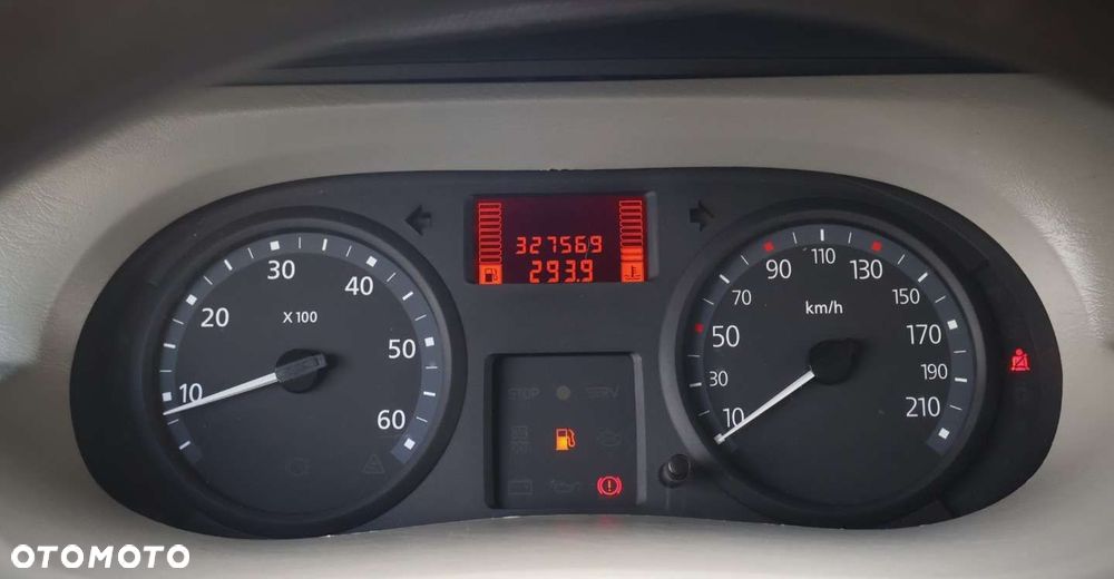 Renault Trafic - 25