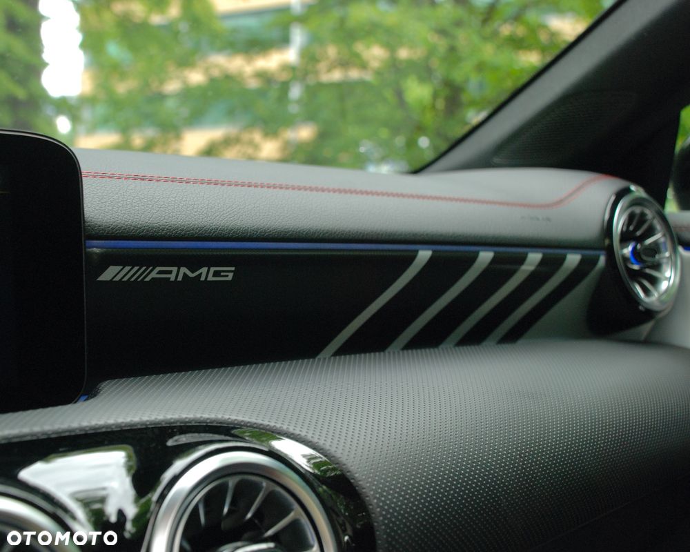 Mercedes-Benz CLA AMG 45 S 4-Matic+ 8G-DCT - 26