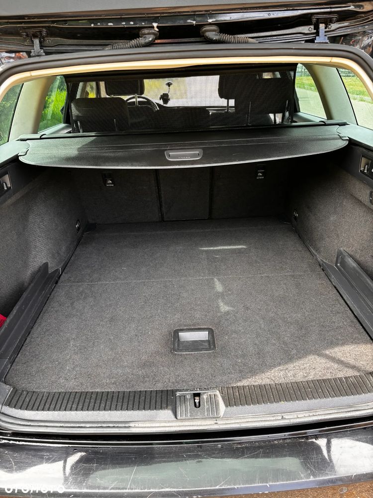 Volkswagen Passat 1.6 TDI (BlueMotion Technology) Trendline - 8