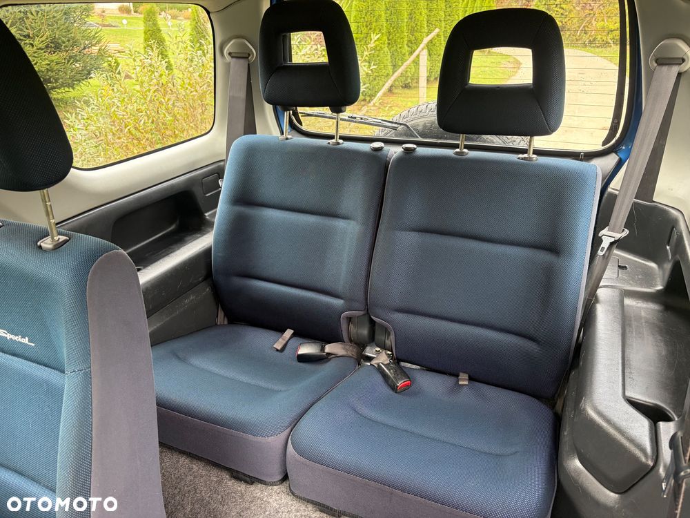 Suzuki Jimny 1.3 - 13