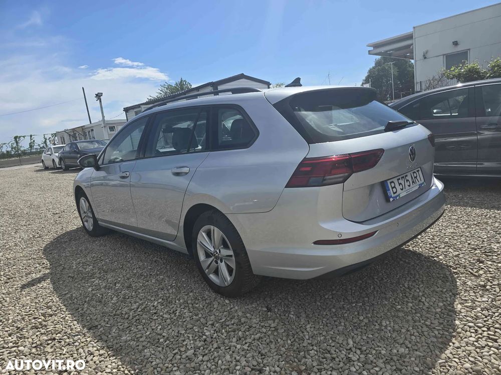 Volkswagen Golf - 6