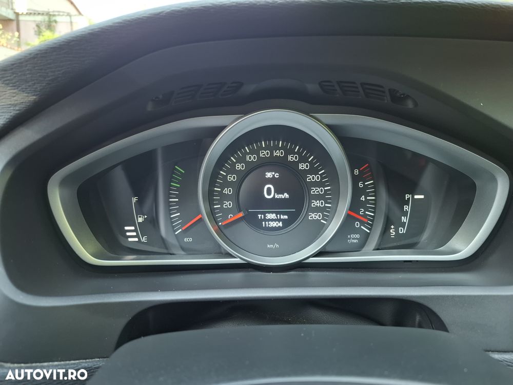 Volvo V40 T3 Aut. Momentum - 21