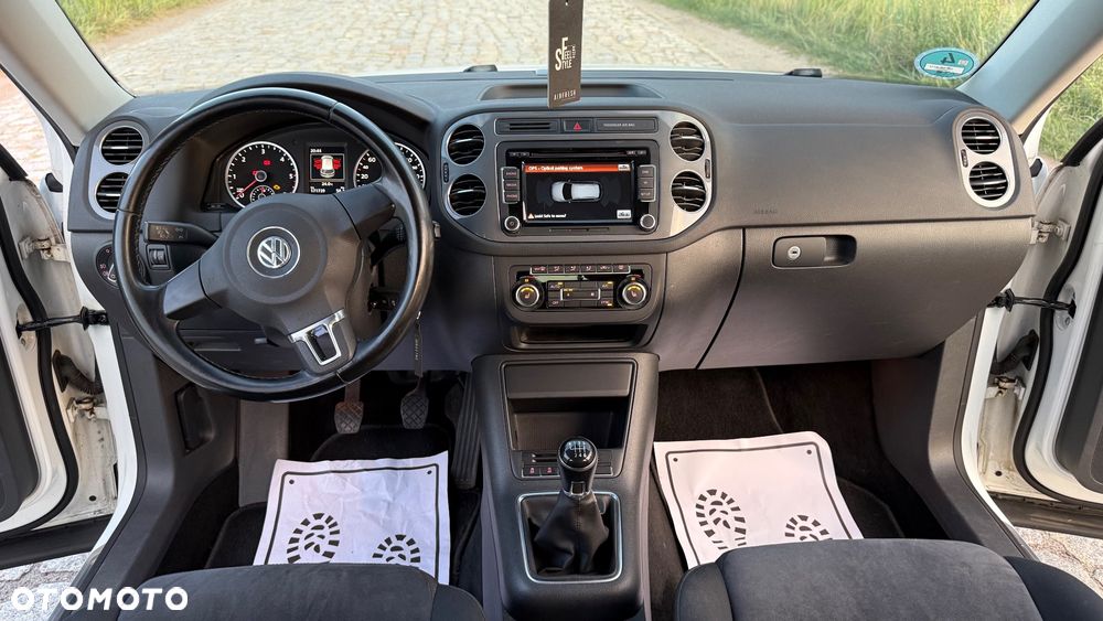 Volkswagen Tiguan 2.0 TDI SCR BlueMotion Technology Sport & Style - 23