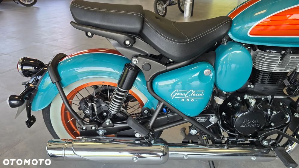 Royal Enfield Classic - 18
