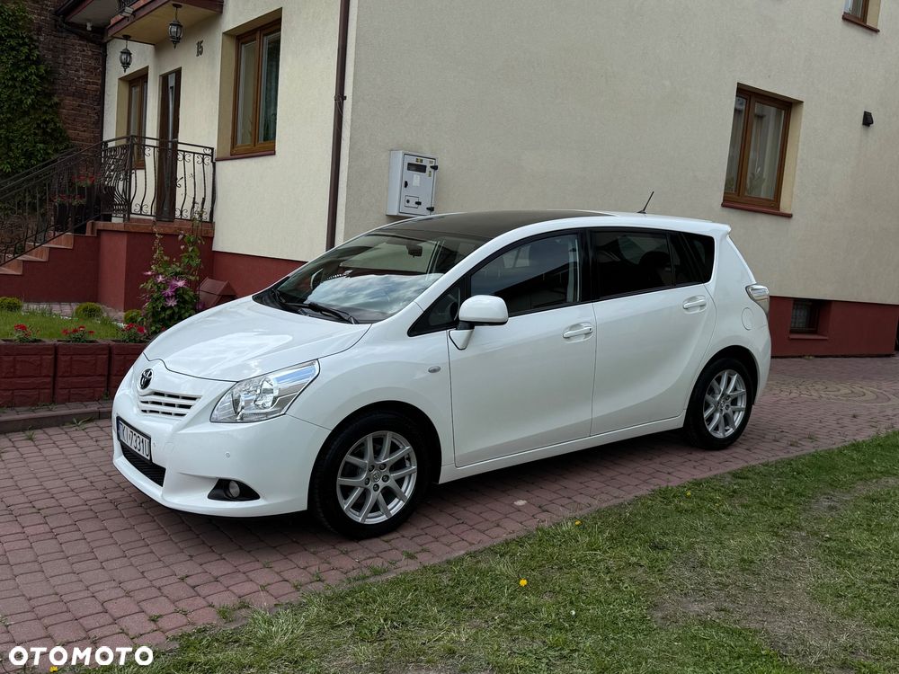 Toyota Verso 1.8 5-Sitzer Executive - 1
