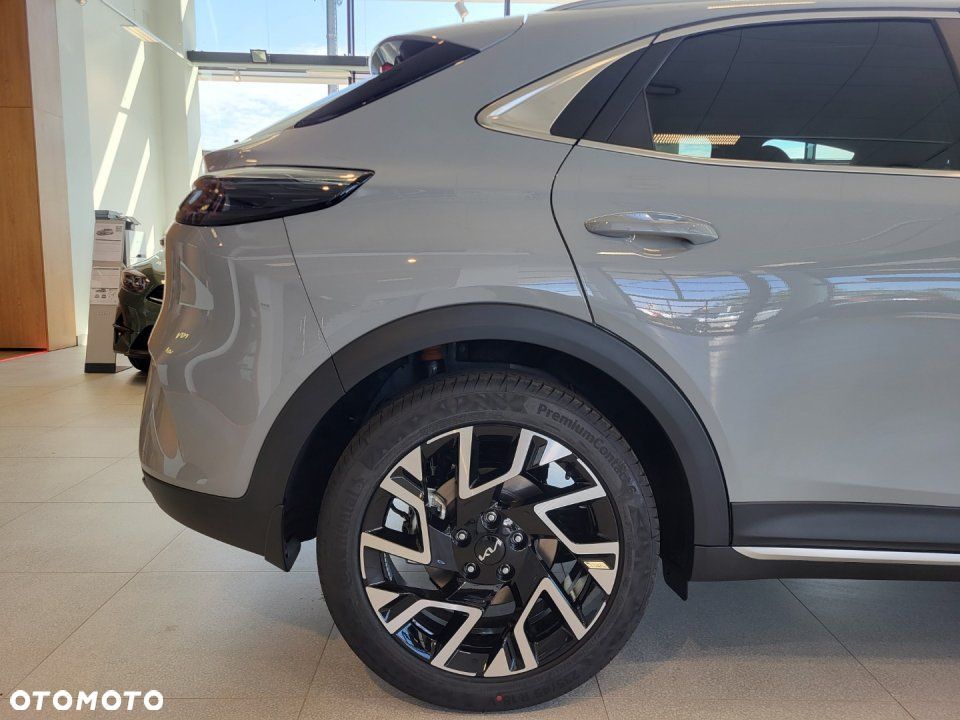 Kia XCeed - 34