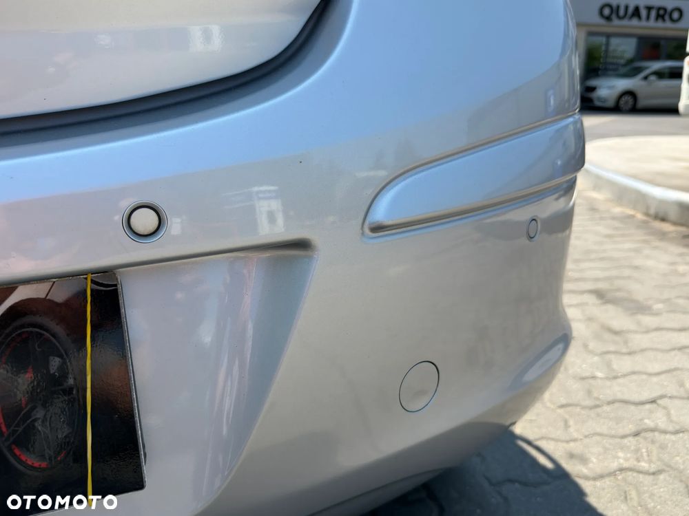 Opel Corsa 1.4 16V 111 - 18