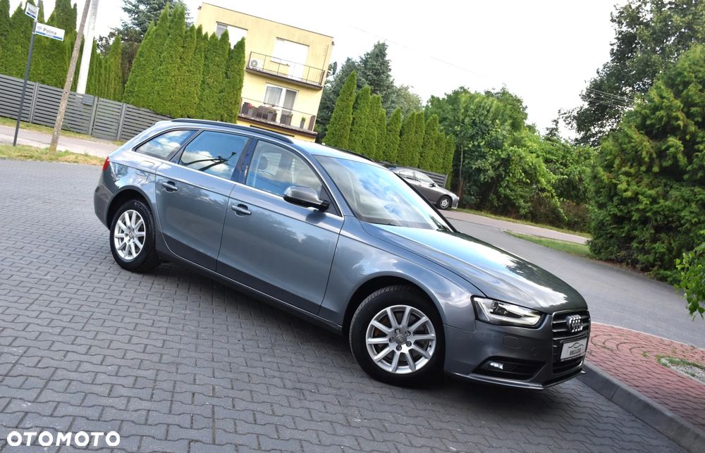 Audi A4 Avant 2.0 TDI DPF clean diesel Ambiente - 28