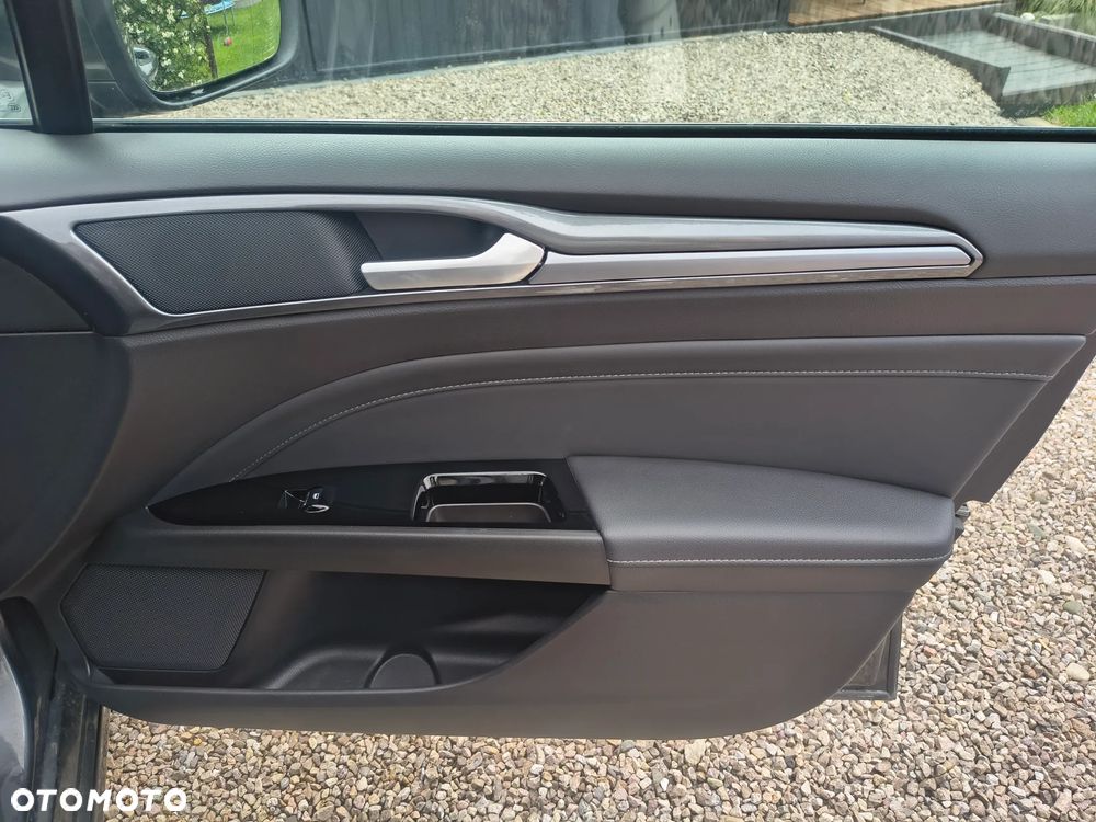 Ford Mondeo 2.0 EcoBlue Titanium - 17