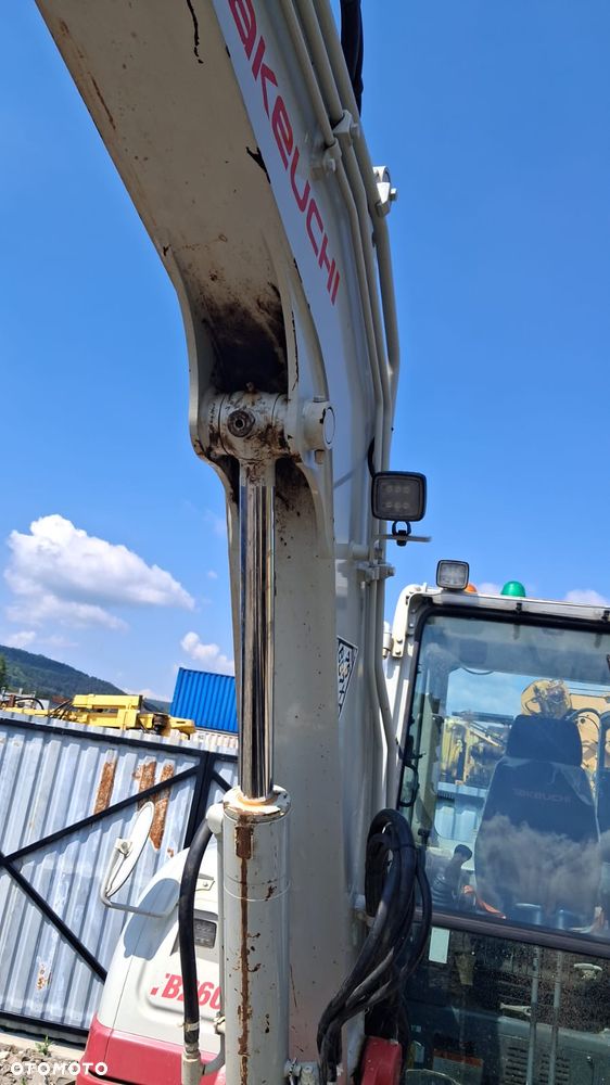 Takeuchi TB260 - 15