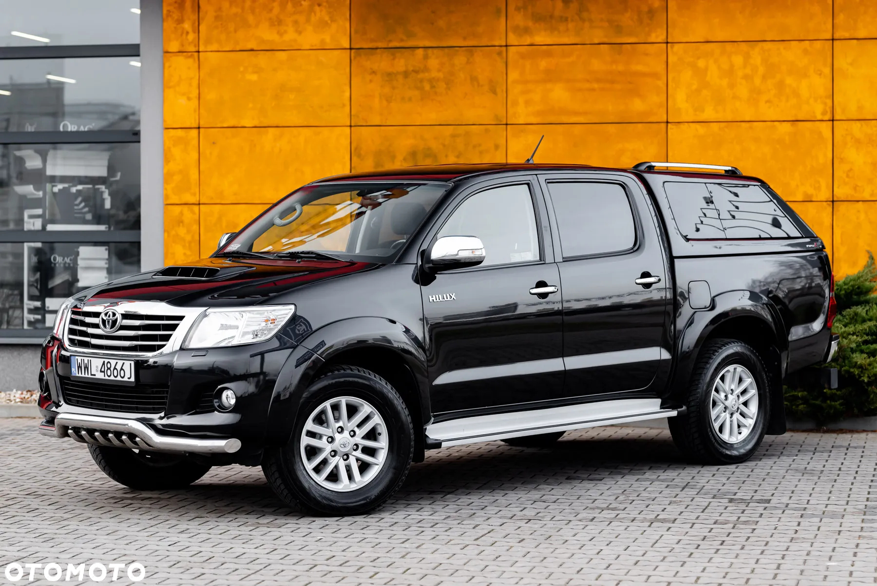 Toyota Hilux 3.0 D-4D SR5 - 34