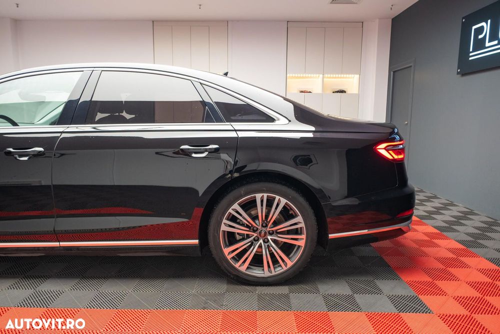 Audi A8 - 8
