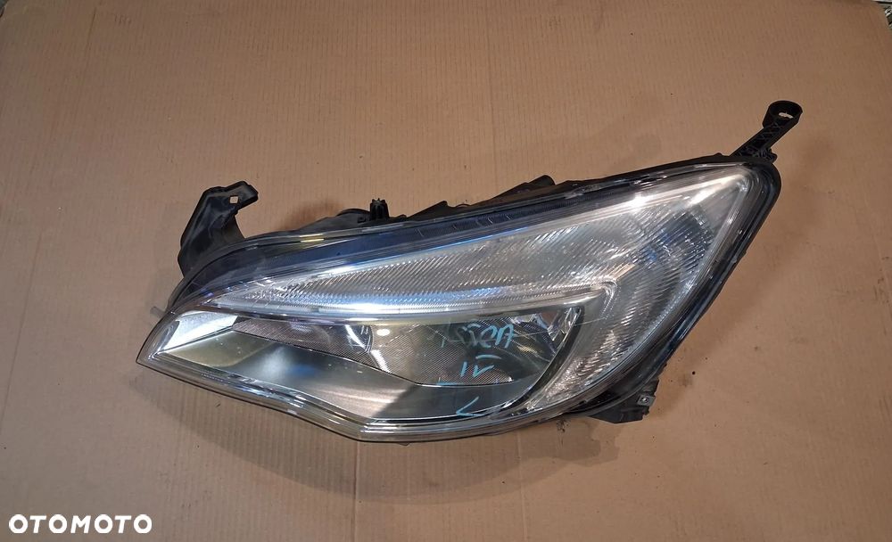 Lampa przód OPEL ASTRA IV J prawa lewa 1EG010011-01   1EG010011-02 - 8