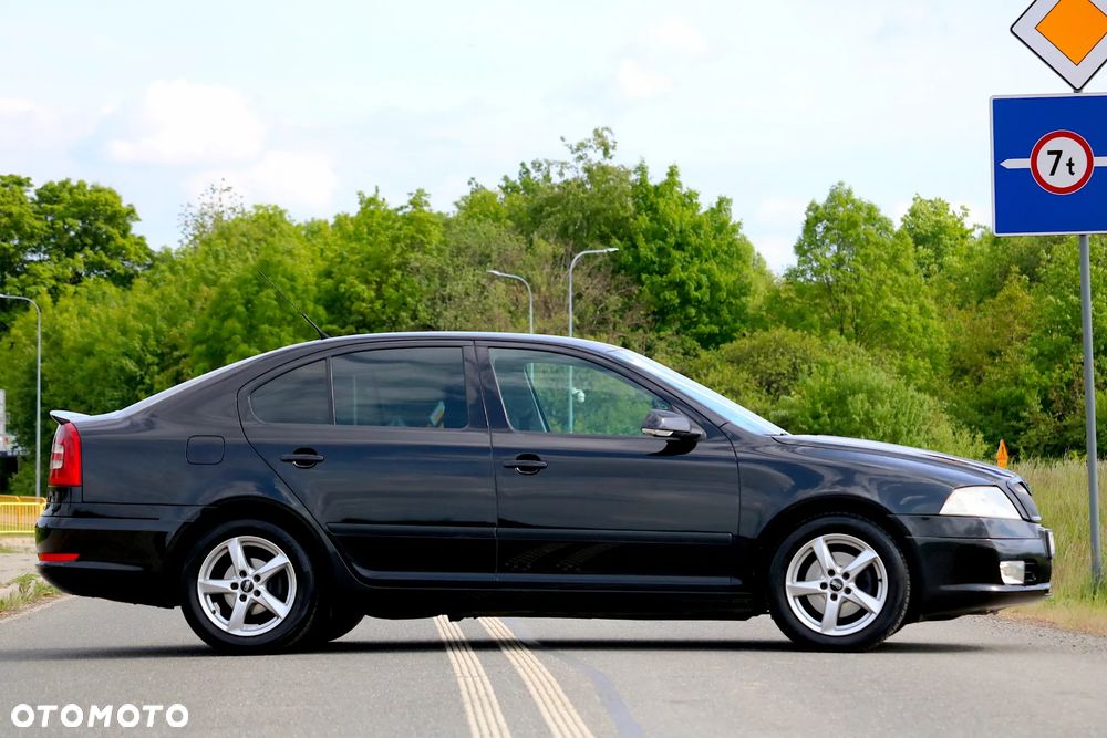 Skoda Octavia 2.0 TDI DPF Elegance - 4