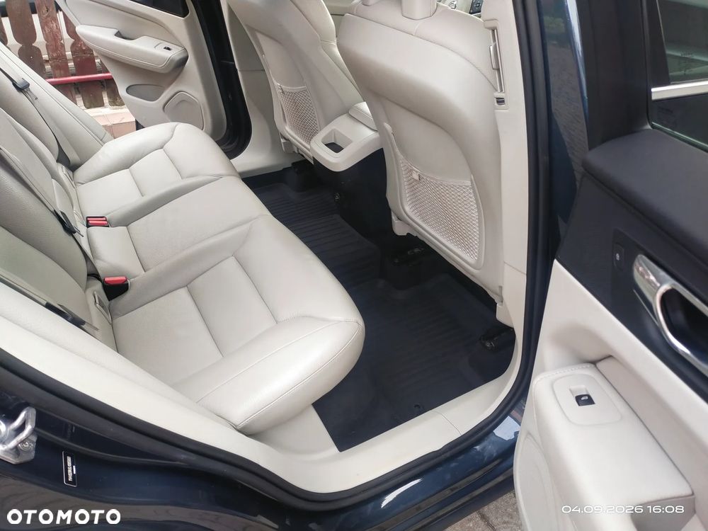 Volvo XC 60 T5 AWD Momentum - 16