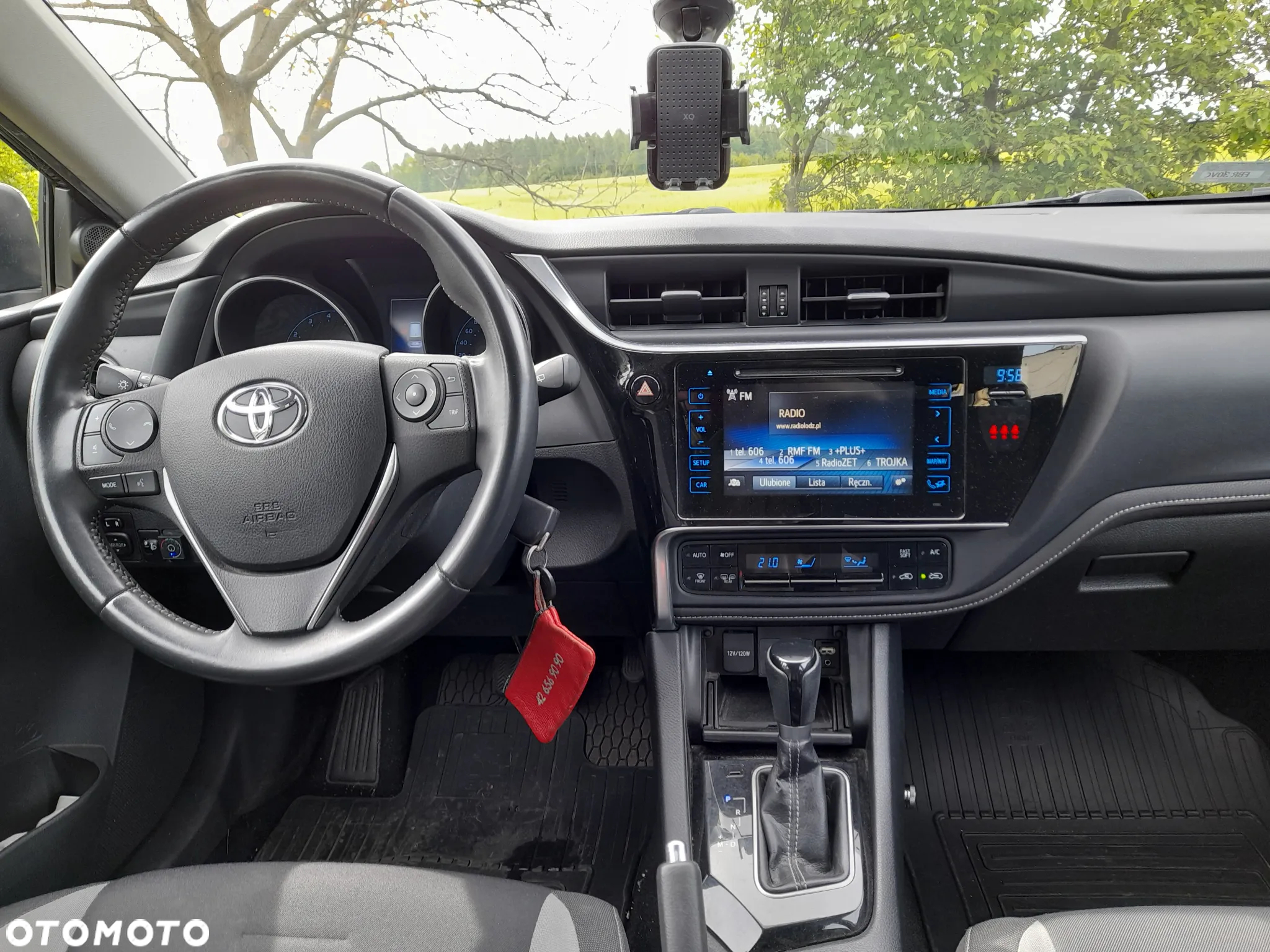 Toyota Auris 1.6 Premium MS - 9