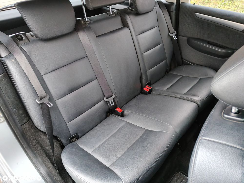 Mercedes-Benz Klasa B 180 CDI Special Edition - 38