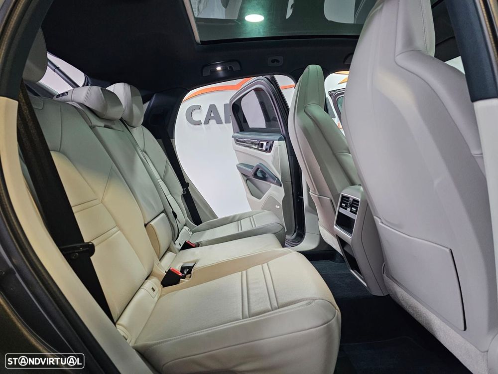 Porsche Cayenne Coupé - 13