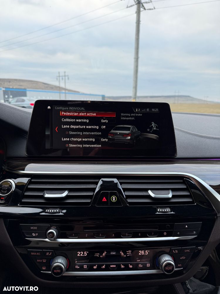 BMW Seria 5 530i xDrive AT - 28