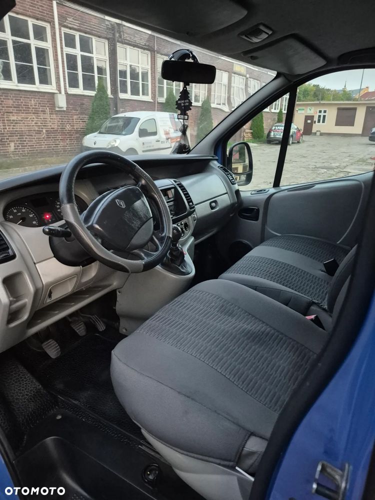 Renault TRAFIC - 6