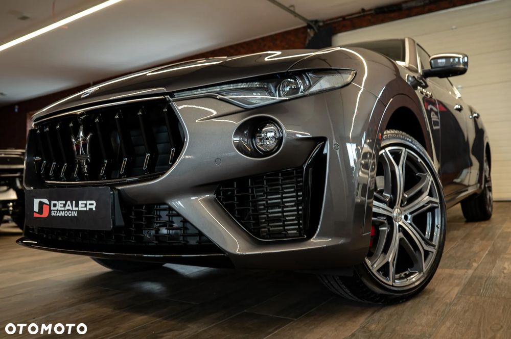 Maserati Levante Q4 - 5