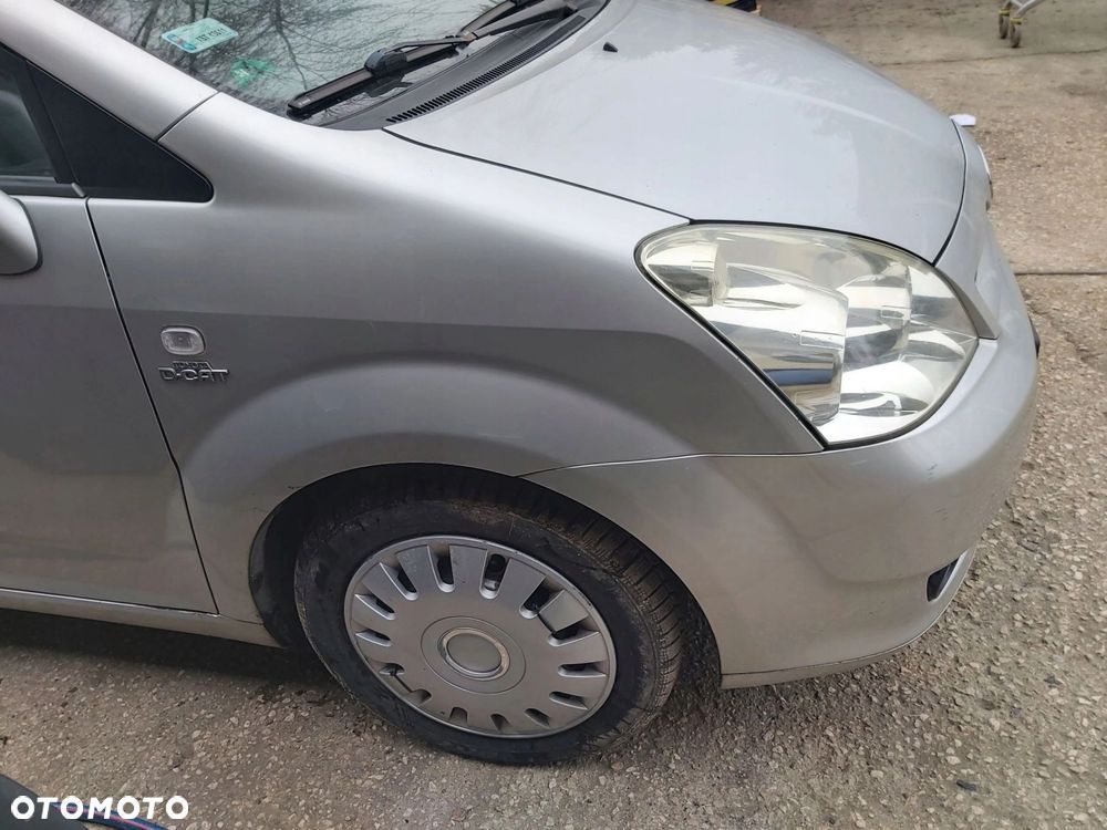 Toyota Corolla Verso II 04-06r zderzak przód lampa maska błotnik pas 1C0 - 4