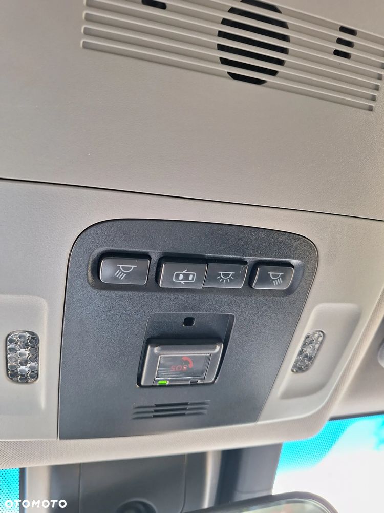 Toyota Camry 2.5 Hybrid Comfort CVT - 37
