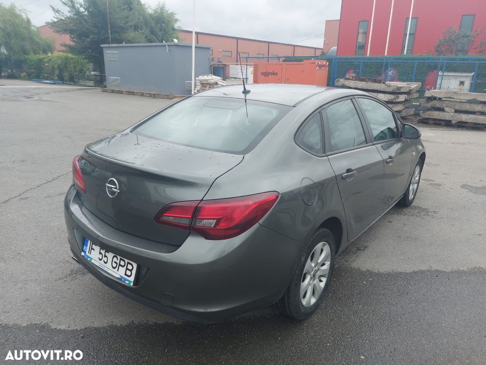 Opel Astra 1.4 Turbo ECOTEC Enjoy - 3