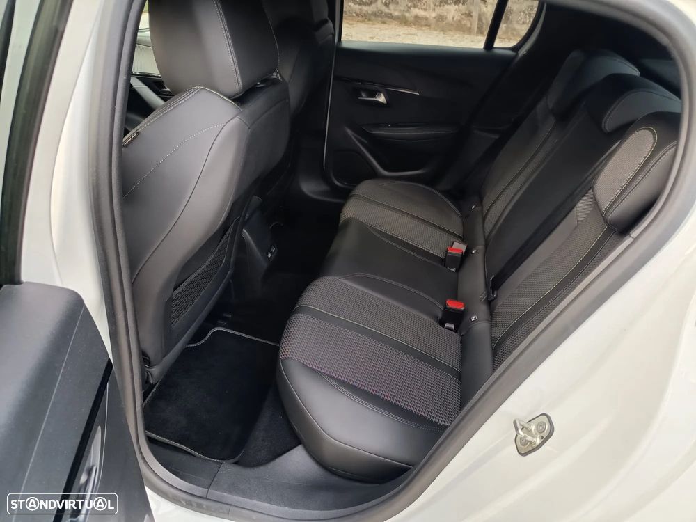 Peugeot e-208 50 kWh GT Line - 9