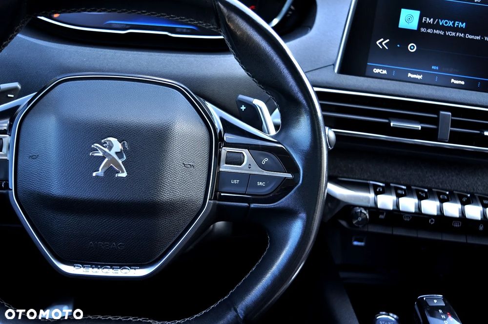 Peugeot 3008 1.2 PureTech Allure S&S EAT8 - 35