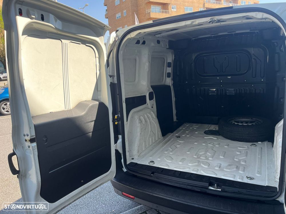 Fiat Doblo 1.3 Multiject C/Porta Lateral - 22