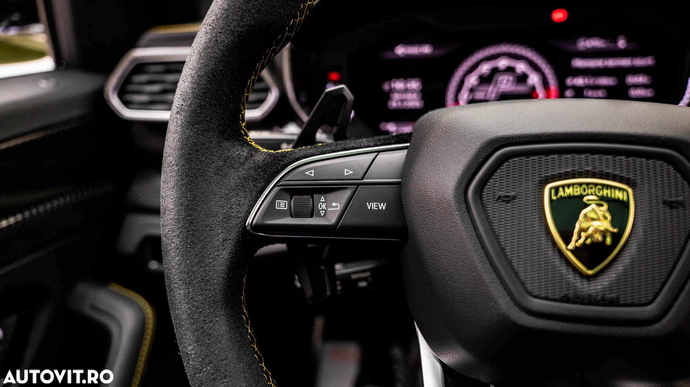 Lamborghini URUS Standard - 35