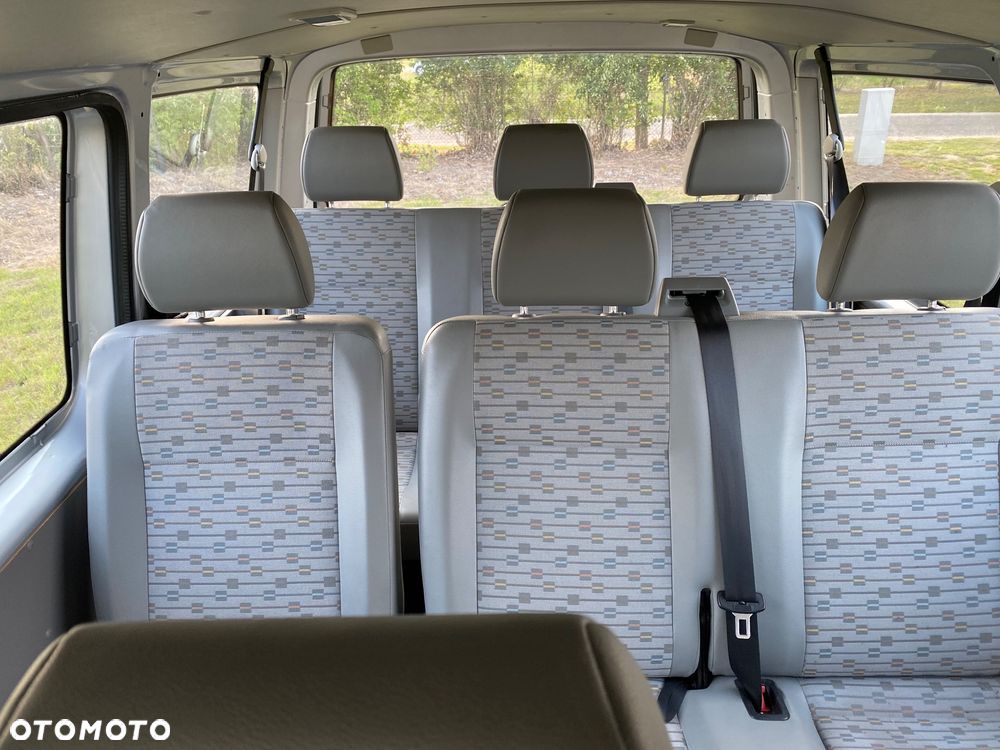 Volkswagen Transporter - 8