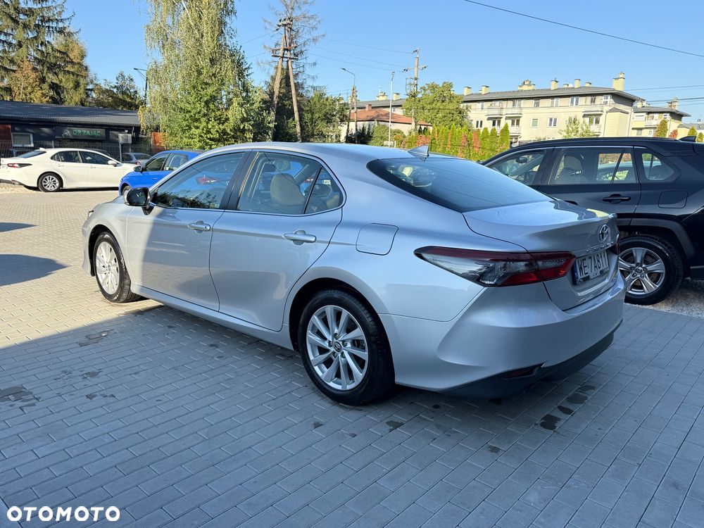Toyota Camry 2.5 Hybrid Comfort CVT - 13