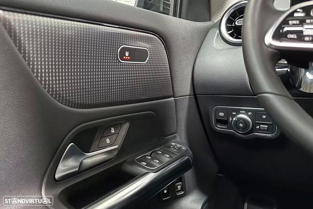 Mercedes-Benz GLA 250 e 8G-DCT Edition Progressive Line - 44