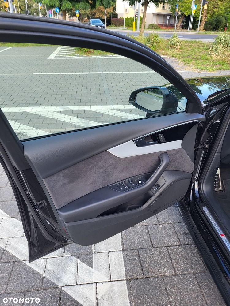 Audi A4 Avant 35 TFSI mHEV S Line S tronic - 15