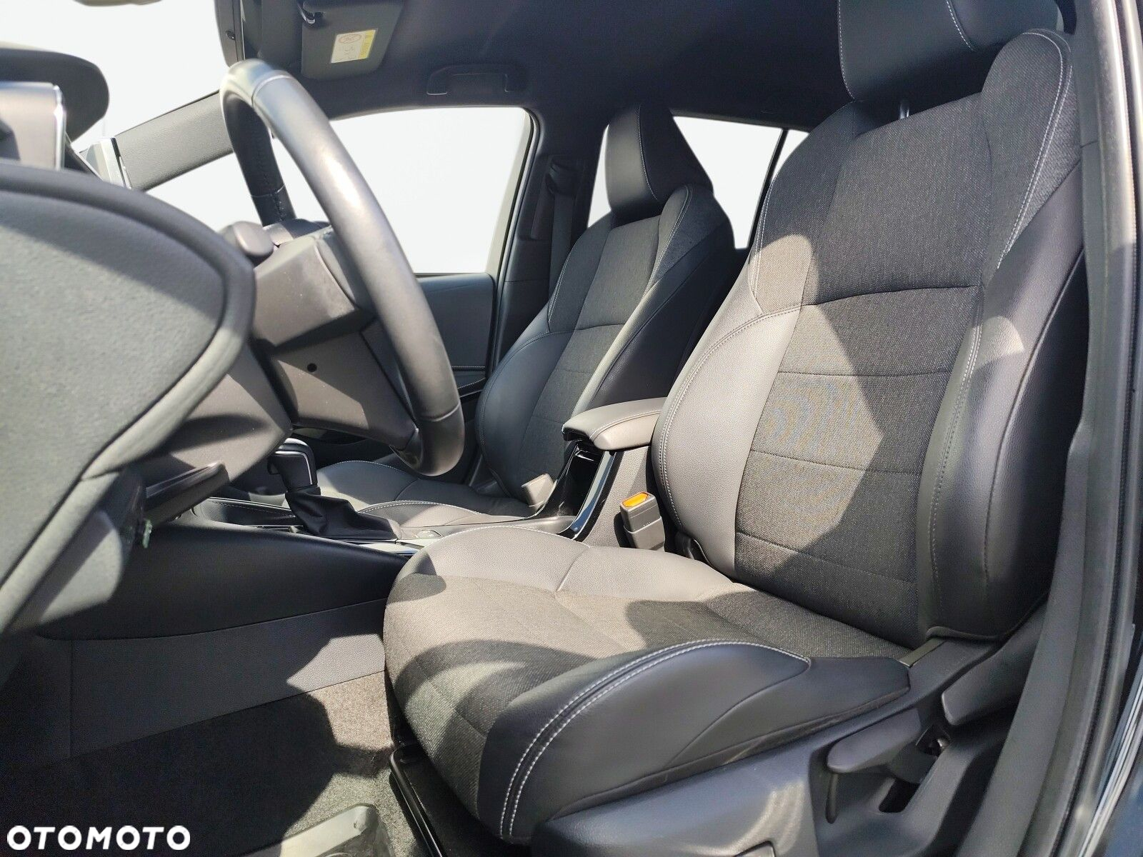Toyota Corolla - 10