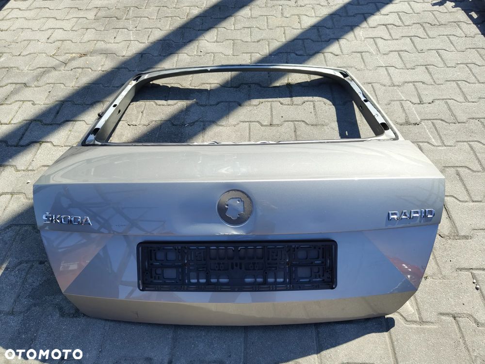 Skoda Rapid Liftback KLAPA TYŁ - 1
