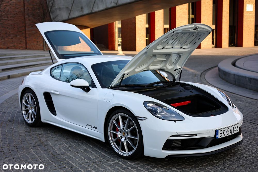 Porsche 718 Cayman GTS 4.0 - 22