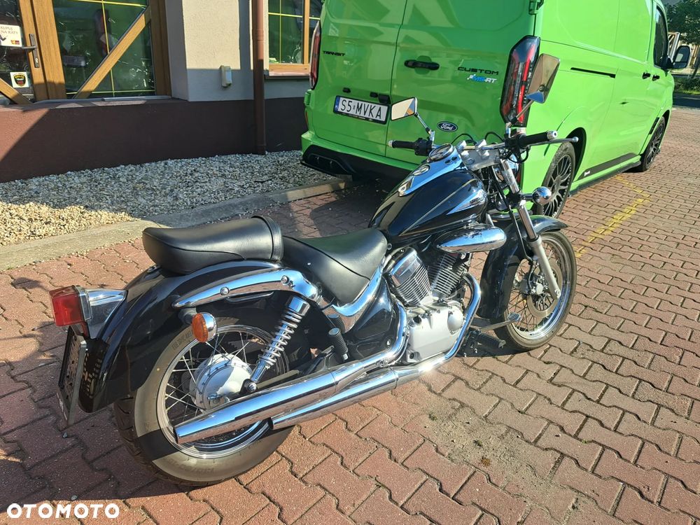 Suzuki Intruder - 9