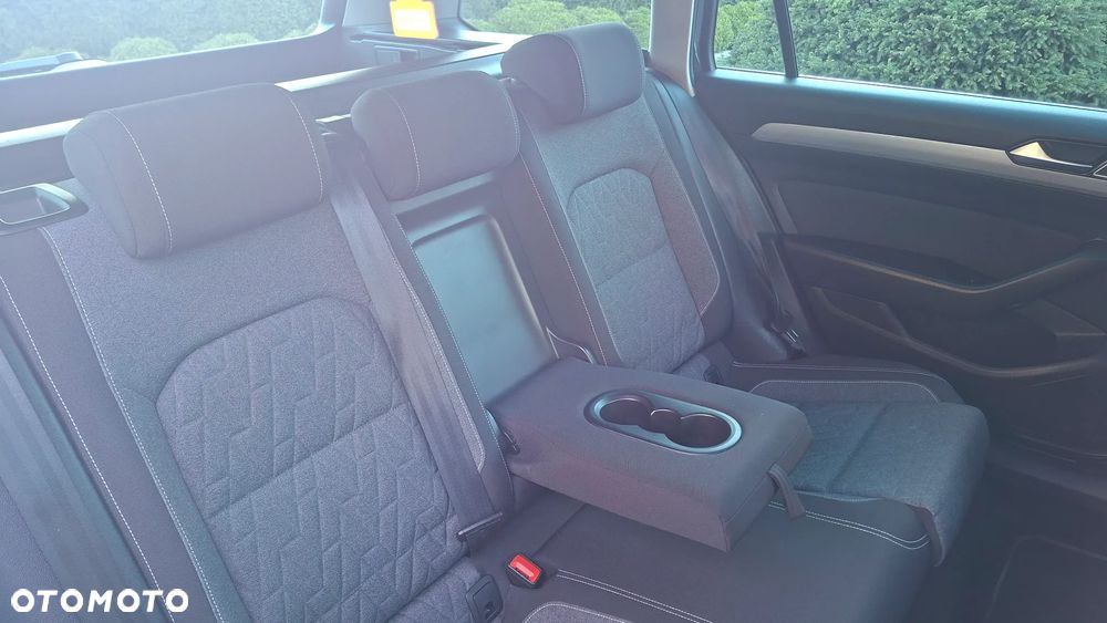 Volkswagen Passat 2.0 TDI EVO Business - 14