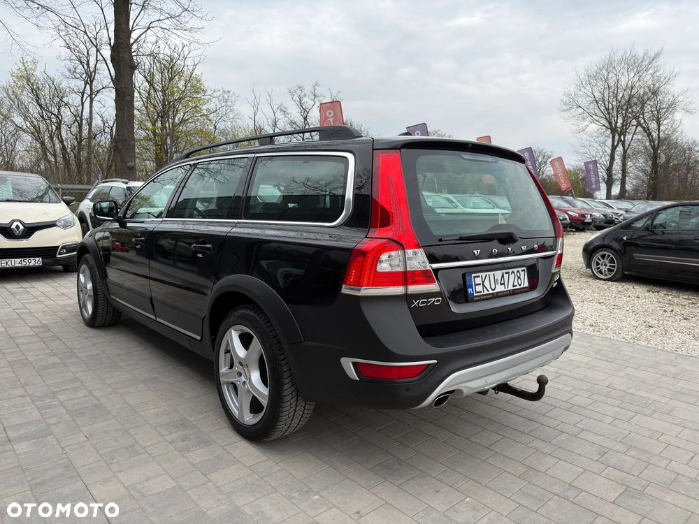 Volvo XC 70 ver-d4-drive--e-dynamic-momentum - 4