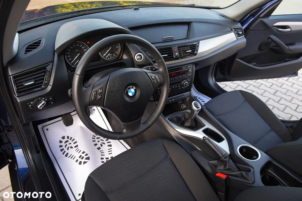 BMW X1 sDrive18i - 26