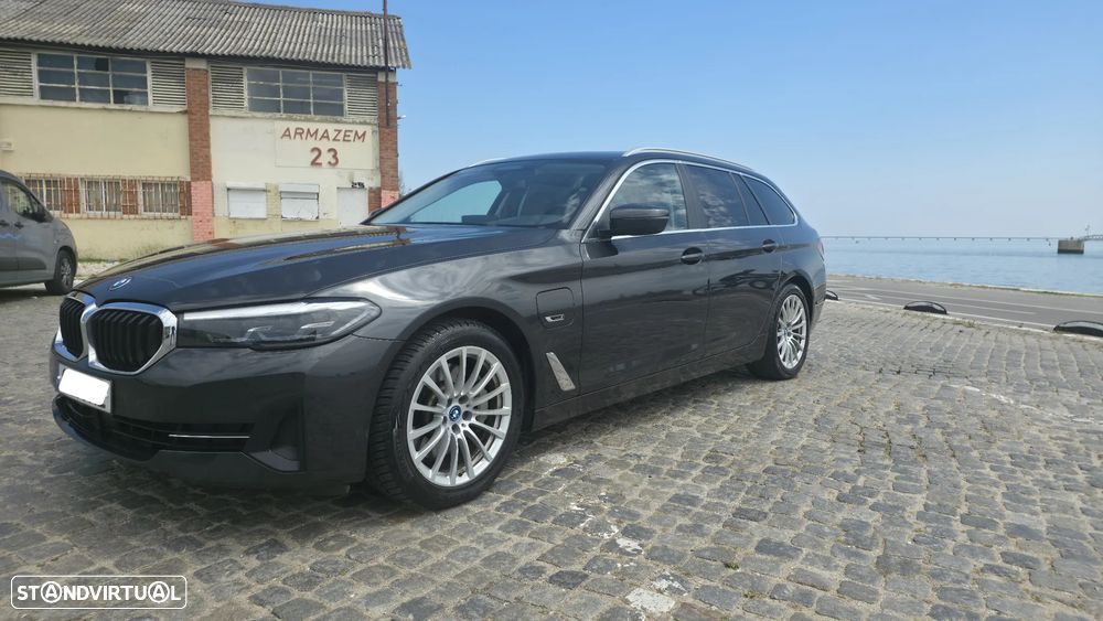 BMW 520 e Aut. Luxury Line - 2