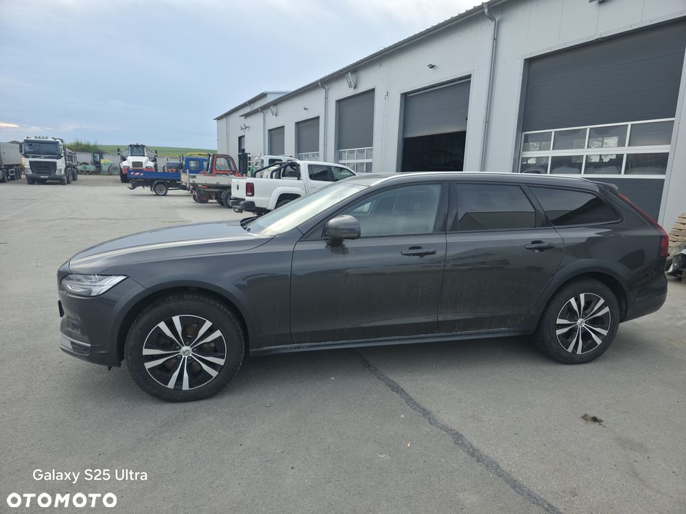 Volvo V90 Cross Country B4 D AWD Pro - 2