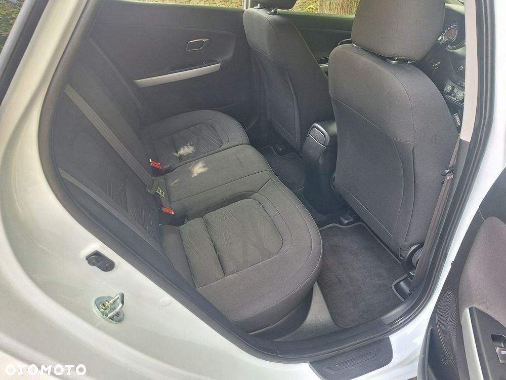 Kia Ceed - 19