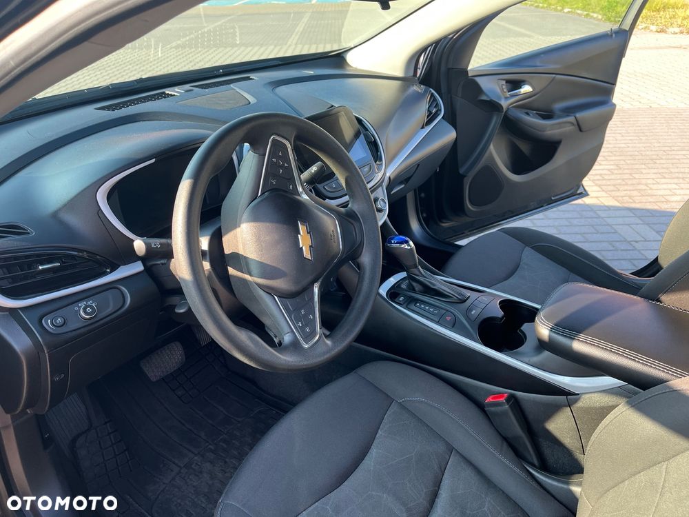 Chevrolet Volt - 15